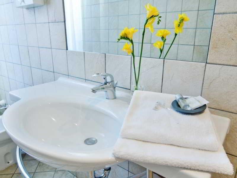 Antico Albergo Madonna Legnano Exterior photo