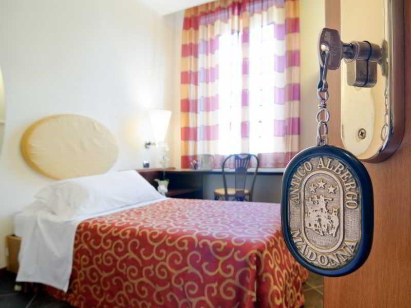 Antico Albergo Madonna Legnano Exterior photo